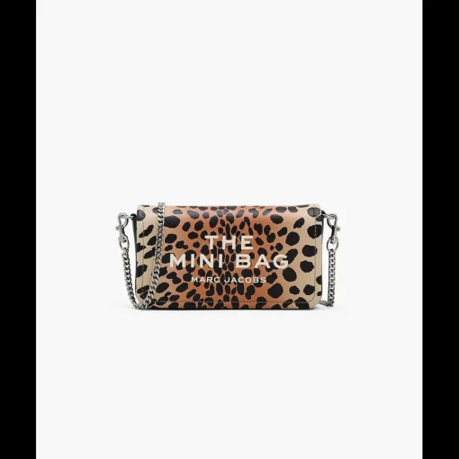 MARC JACOBS